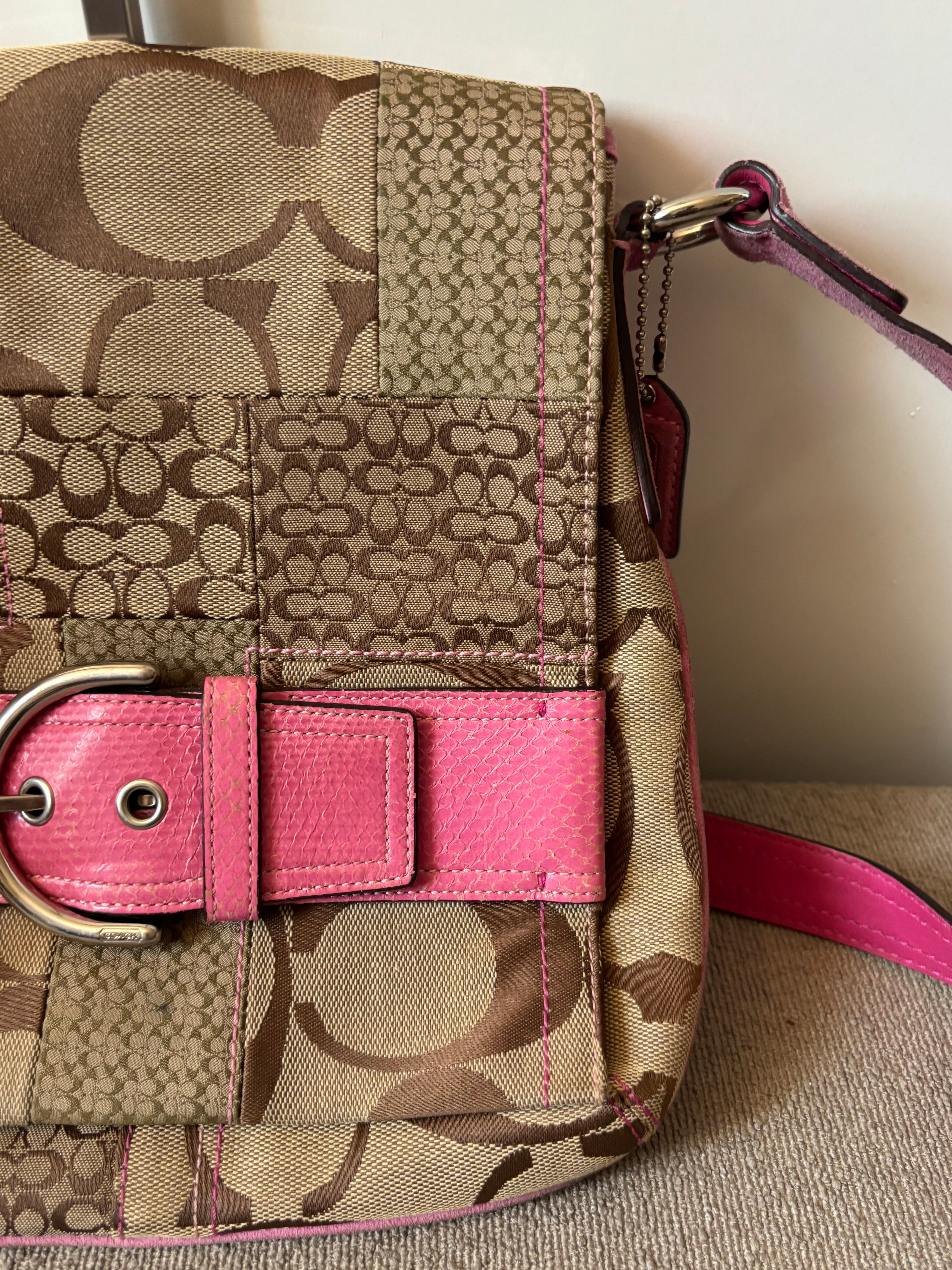 Vintage Coach Rosa Patchwork Schnallen-Umhängetasche 3690