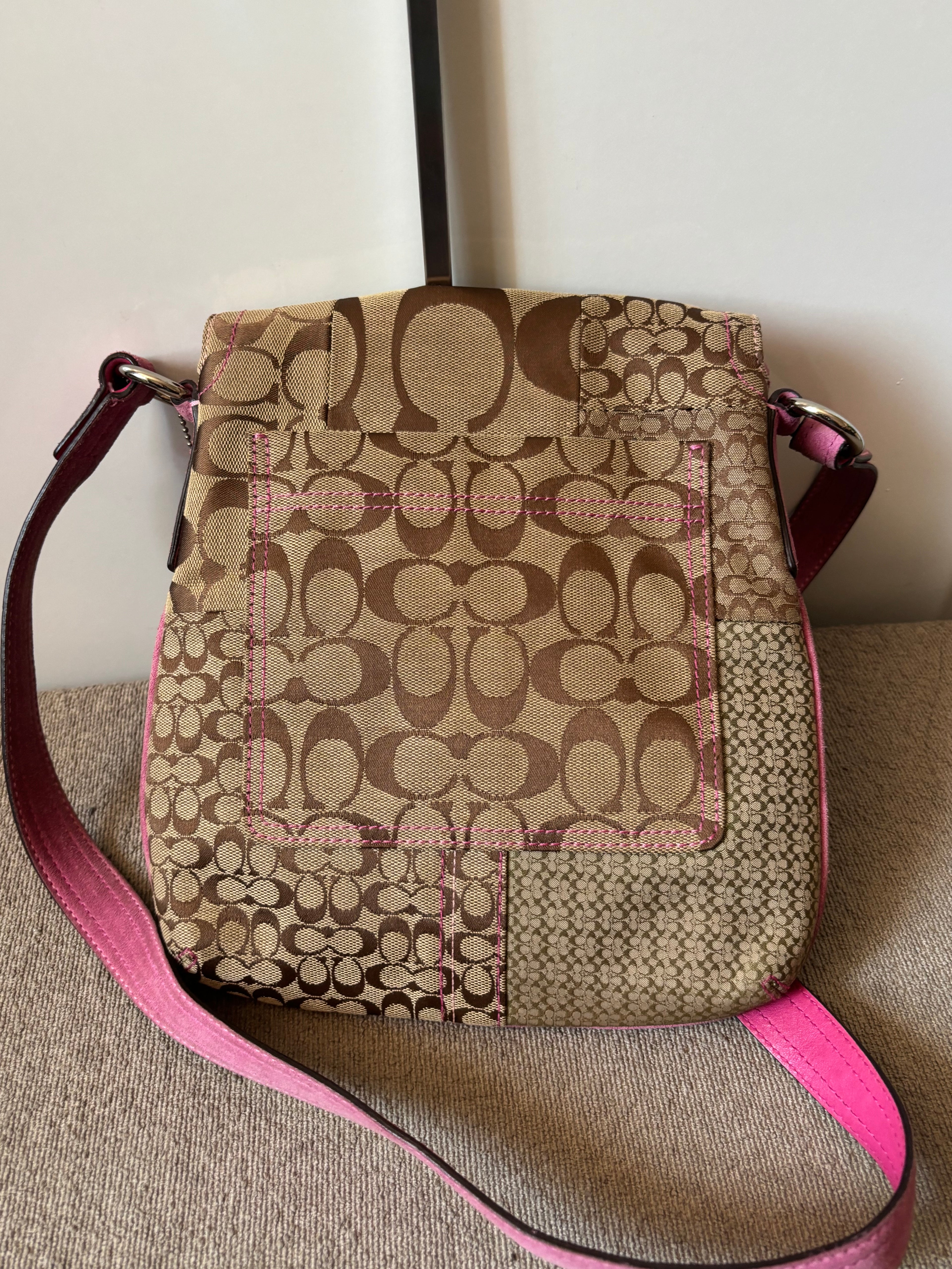 Vintage Coach Rosa Patchwork Schnallen-Umhängetasche 3690