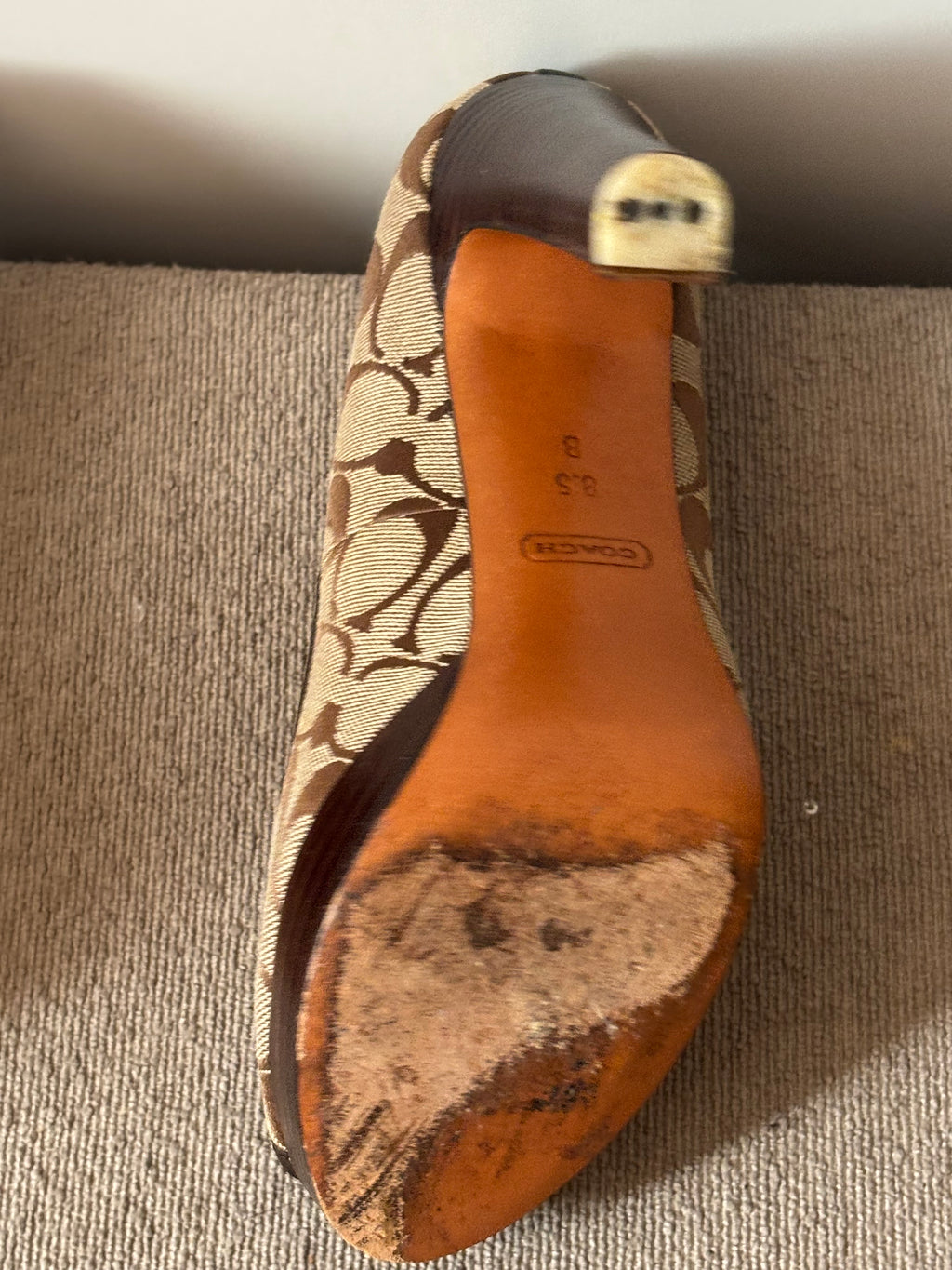 Vintage Coach Signature Peep-Toe Platform Pumps – Size 8.5