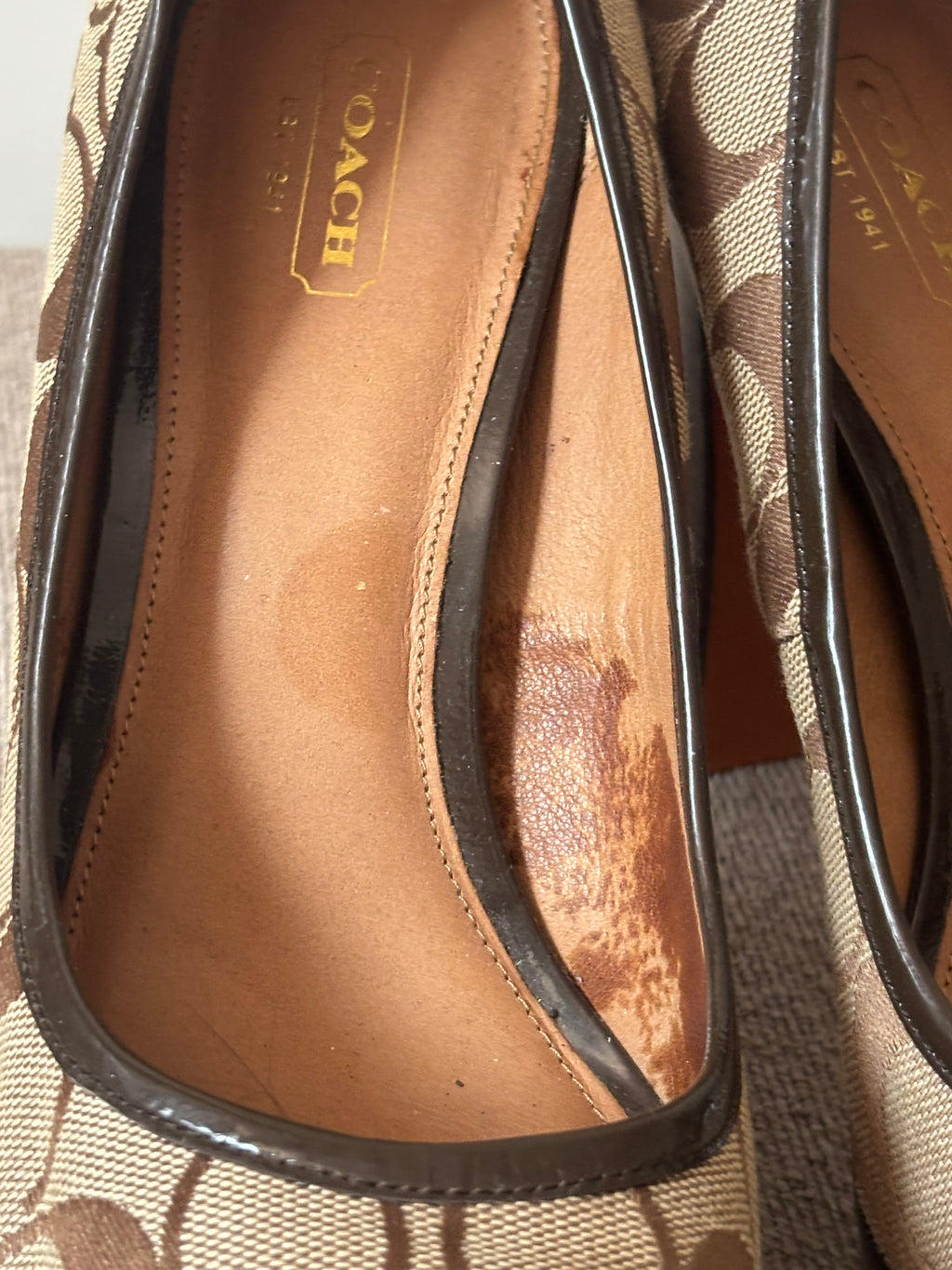 Vintage Coach Signature Peep-Toe Platform Pumps – Size 8.5