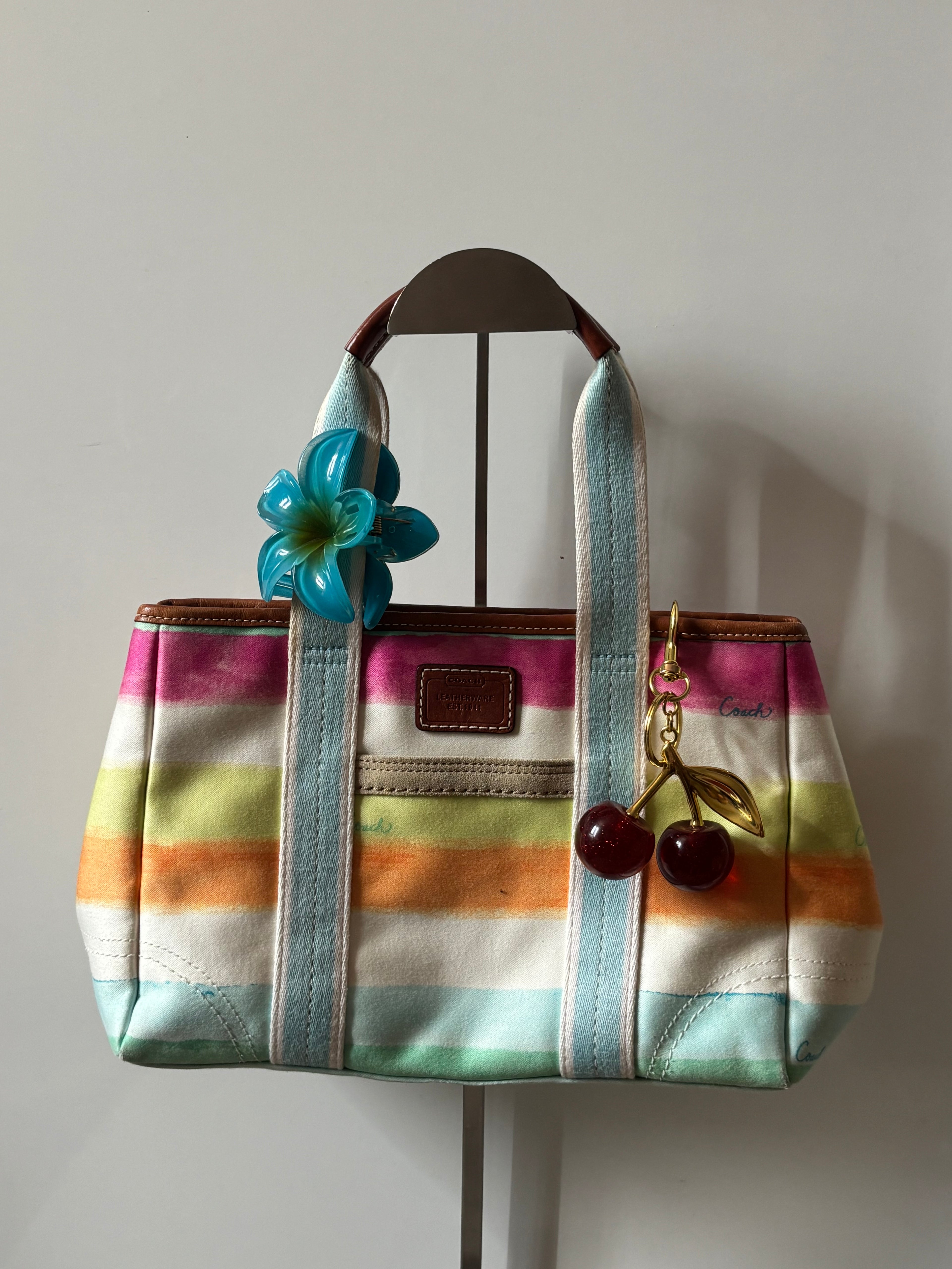 Coach Hampton Mini Multicolor Pastel Stripe Tragetasche | 10025
