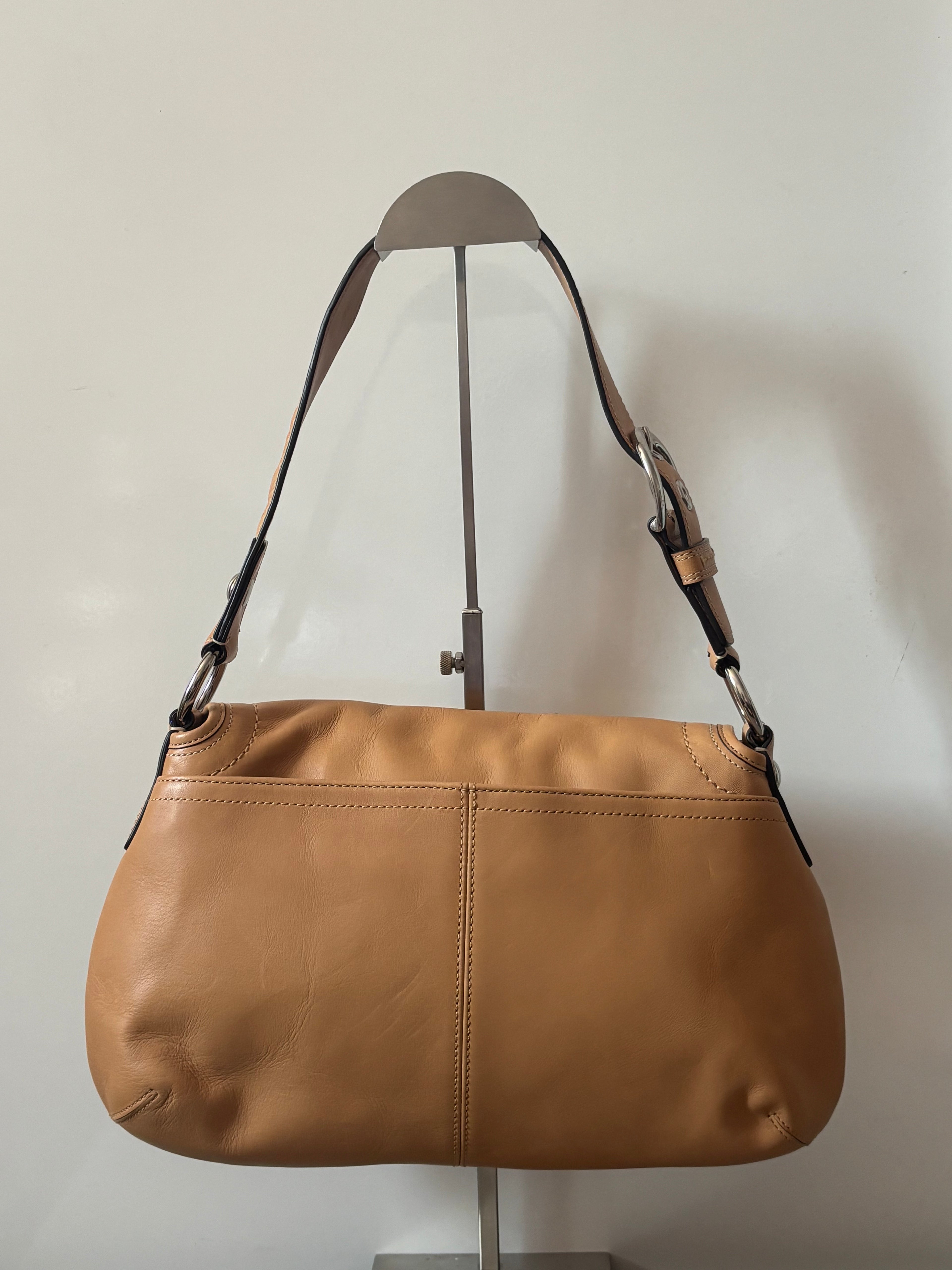 Vintage SoHo Coach F13729 Beige Flap Shoulder Bag