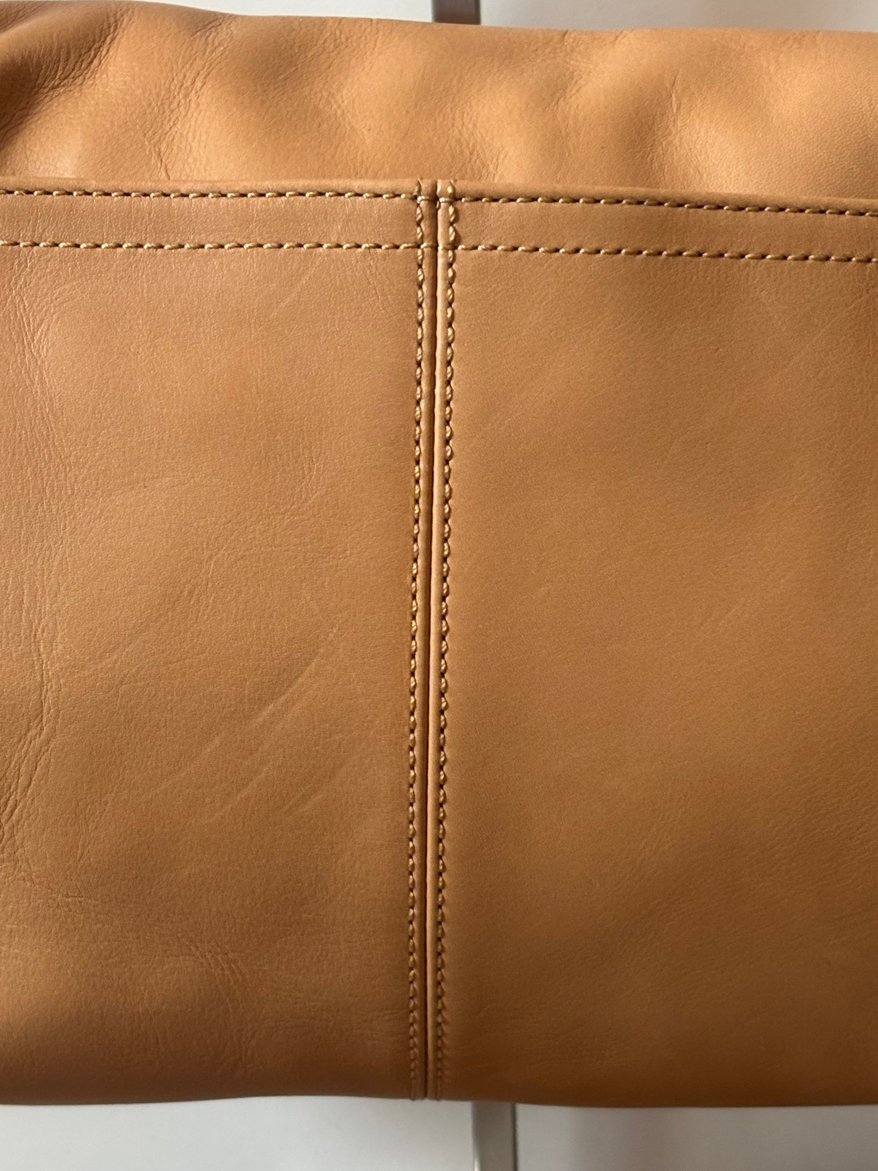 Vintage SoHo Coach F13729 Beige Flap Shoulder Bag
